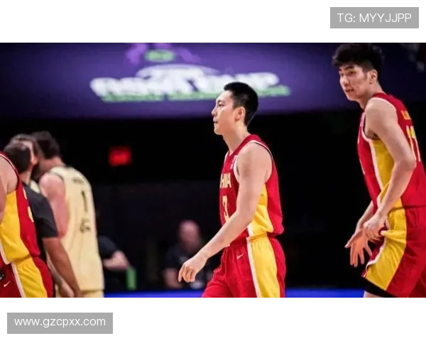 中国男篮热身赛战胜荷兰 余嘉豪斩获16分10篮板 胡明轩制胜三分表现亮眼 中国男篮热身赛战胜荷兰 余嘉豪斩获16分10篮板 胡明轩制胜三分表现亮眼